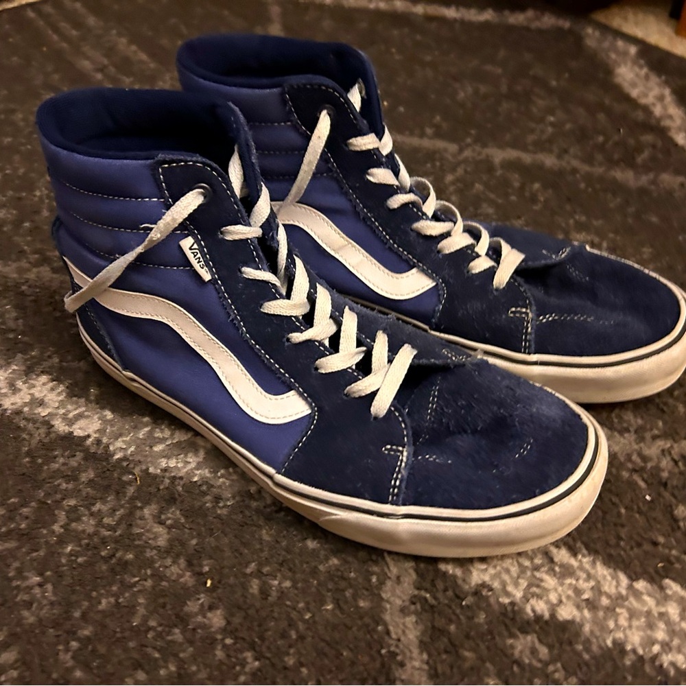 Converse high tops blue
